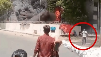 画面曝光！印度空难幸存者打电话从残骸中走出，身后飞机炸成火球