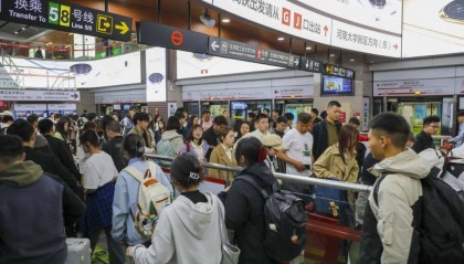 8天长假，郑州地铁线网延时服务；公交上线文旅线路“套餐”！