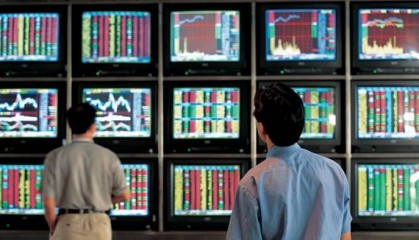 沪深两市成交额突破3万亿人民币 刷新年内纪录