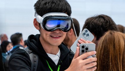 巴菲特半年减持75%苹果股票；特斯拉首次邀请品牌大使；OpenAI 短暂官网放出完整版 o1，具有图像推理能力｜极客早知道