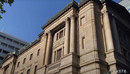 传奇基金经理布瑞Q1几乎清空股票组合，对英伟达及阿里、京东、百度、拼多多等多只中概股建立新看空押注