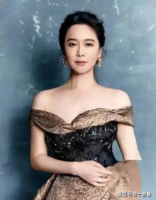 左小青：她曾是体操冠军，16岁被姜文带进娱乐圈，因长得太美绯闻多如牛毛