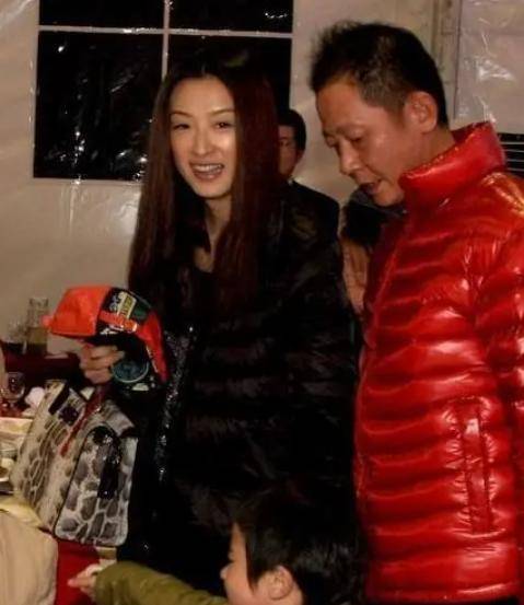 非典型帅哥王志文：曾被整个影视圈拒绝，靠啥成“女神收割机”？
