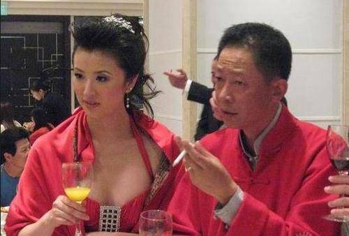 非典型帅哥王志文：曾被整个影视圈拒绝，靠啥成“女神收割机”？