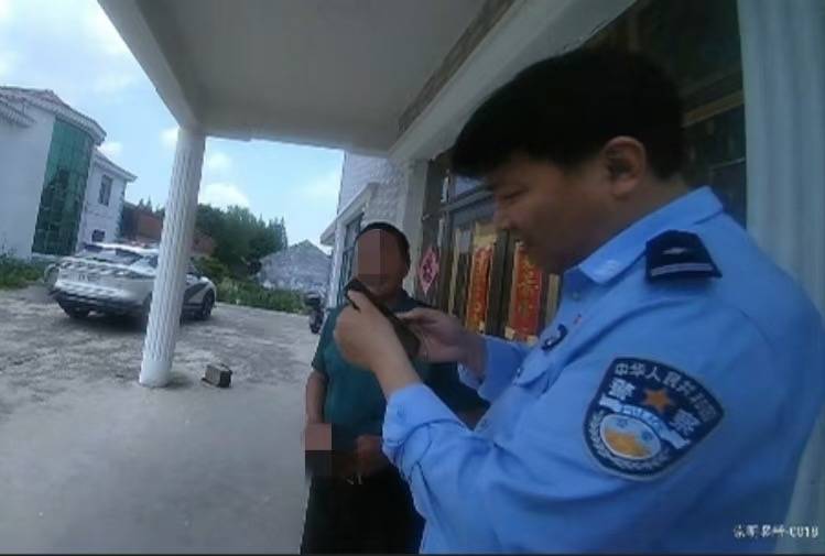 “导师”带你炒币赚大钱？崇明老人险被骗10万，民警上门耐心劝阻终醒悟